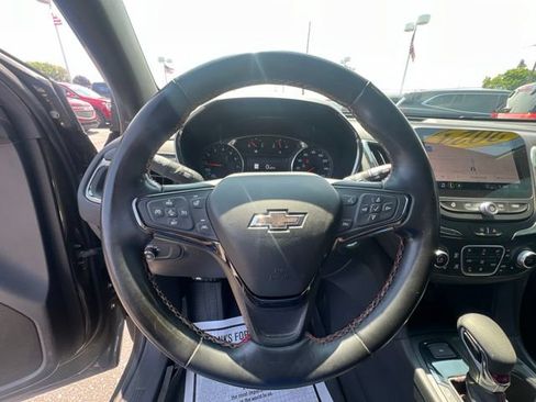 Used 2024 Chevrolet Equinox RS AWD/4WD image 32