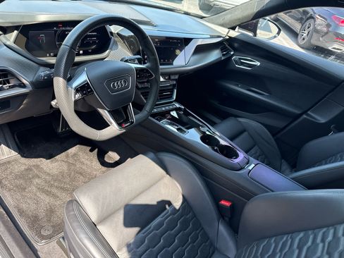 Used 2023 Audi RS e-tron GT w/ Carbon Performance Package AWD/4WD image 11