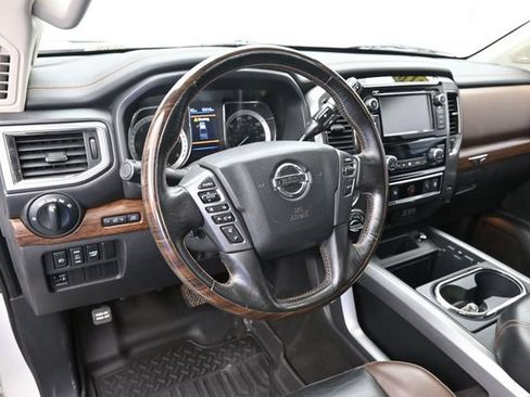Used 2019 Nissan Titan Platinum Reserve w/ Platinum Utility Package AWD/4WD image 25