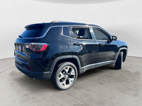 Used 2018 Jeep Compass Limited image 3