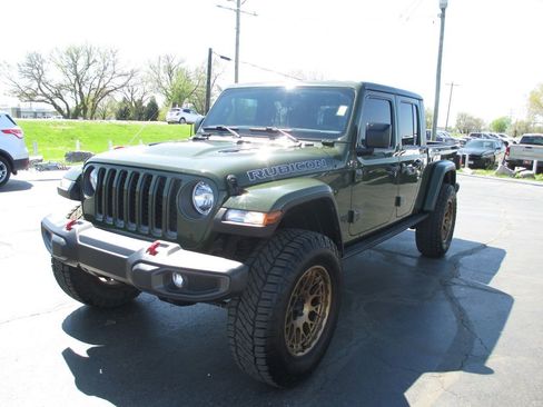 Used 2023 Jeep Gladiator Rubicon w/ Cold Weather Group image 10