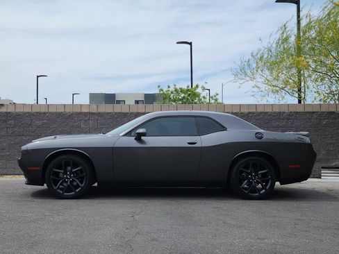 Used 2019 Dodge Challenger SXT w/ Blacktop Package image 6