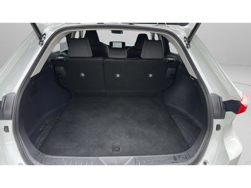 Used 2023 Toyota Venza LE AWD/4WD image 13