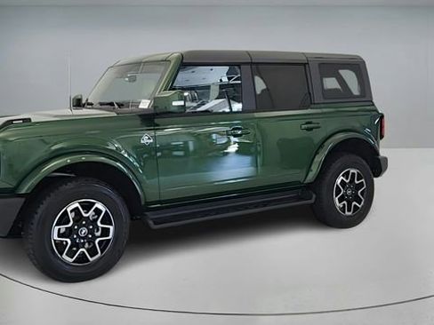 New 2025 Ford Bronco Outer Banks image 3