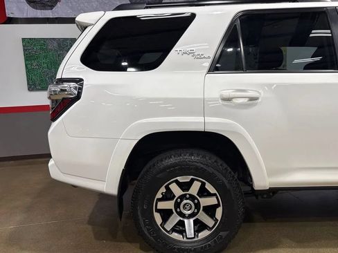 Used 2019 Toyota 4Runner TRD Off-Road AWD/4WD image 64
