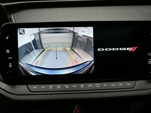 Used 2025 Dodge Charger R/T w/ Sun & Sound Package image 21