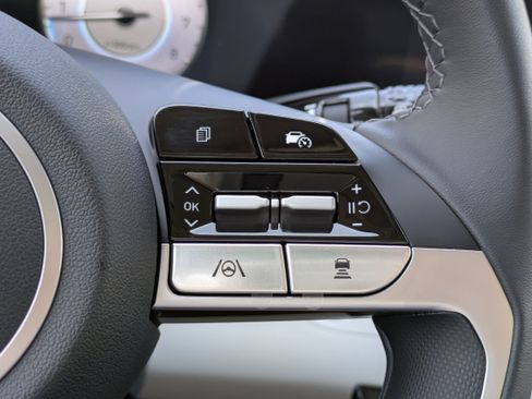 New 2026 Hyundai Elantra Limited FWD image 22