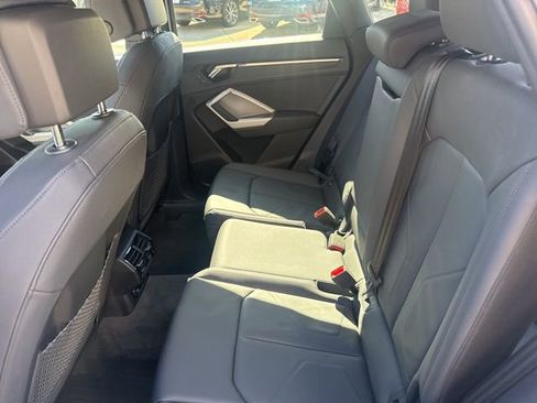 Used 2023 Audi Q3 2.0T Premium image 32