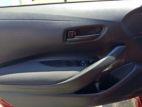 Used 2025 Toyota Corolla LE FWD image 13