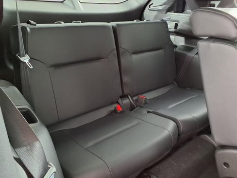 Used 2023 Mitsubishi Outlander SEL FWD image 12