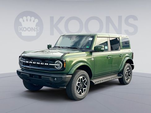 New 2025 Ford Bronco Outer Banks image 1