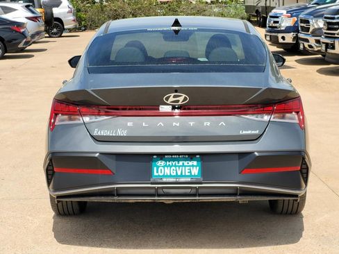 New 2026 Hyundai Elantra Limited FWD image 5