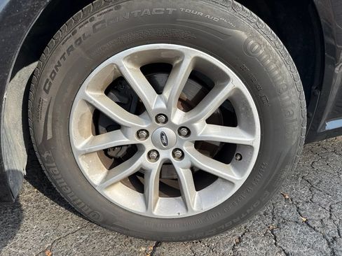 Used 2013 Ford Flex SE FWD image 2