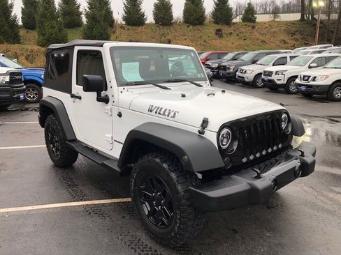 Used 2015 Jeep Wrangler Sport image 7