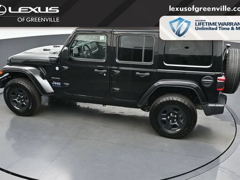 Used 2024 Jeep Wrangler Unlimited Sahara w/ Technology Group AWD/4WD image 46