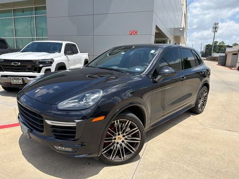 Used 2016 Porsche Cayenne GTS AWD/4WD image 1