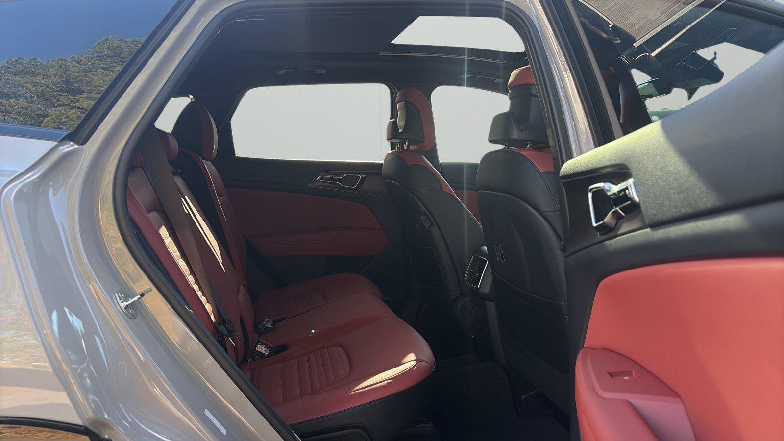 New 2027 Kia Sportage SX FWD image 13