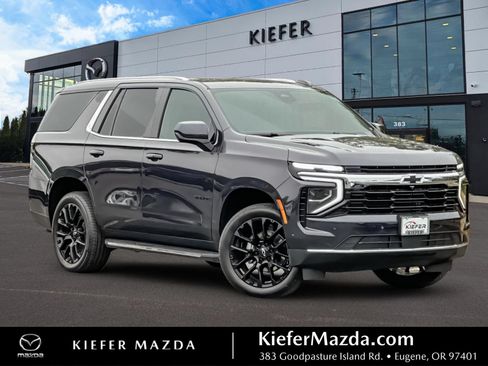 Used 2025 Chevrolet Tahoe LS AWD/4WD image 1