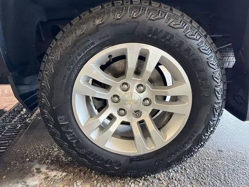 Certified 2019 Chevrolet Silverado 1500 LT w/ All Star Edition AWD/4WD image 10