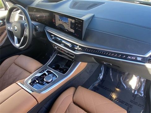 Certified 2024 BMW X5 xDrive40i w/ Premium Package image 14