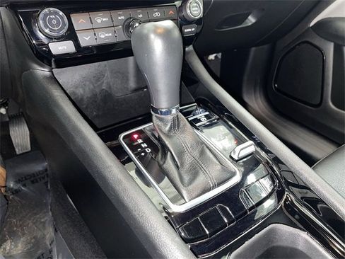 Used 2024 Jeep Compass Limited image 26