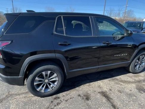 New 2026 Chevrolet Equinox LT w/ Convenience Package II image 2