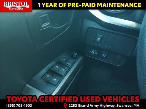 Certified 2022 Toyota Tacoma SR5 AWD/4WD image 19