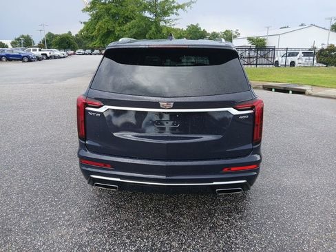 Certified 2025 Cadillac XT6 Premium Luxury FWD image 8