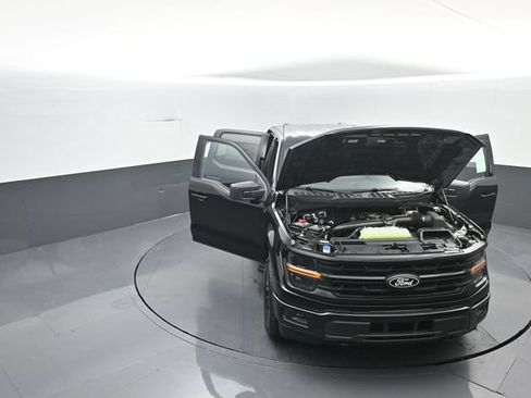 New 2026 Ford F150 XLT w/ XLT Black Appearance Package AWD/4WD image 37