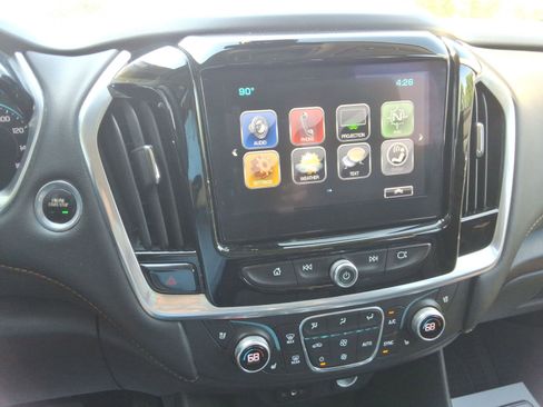 Used 2018 Chevrolet Traverse Premier AWD/4WD image 15