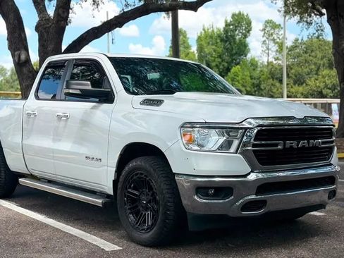 Used 2019 RAM 1500 Big Horn RWD image 5