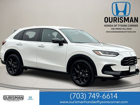 Used 2025 Honda HR-V Sport image 1