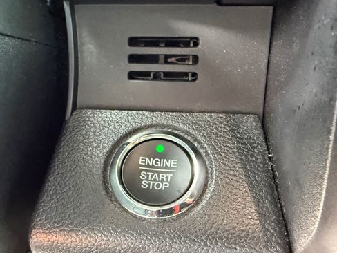 Used 2021 Ford Expedition Limited AWD/4WD image 21