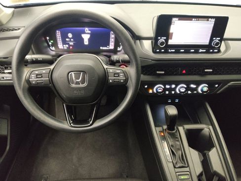 Used 2023 Honda Accord EX image 22