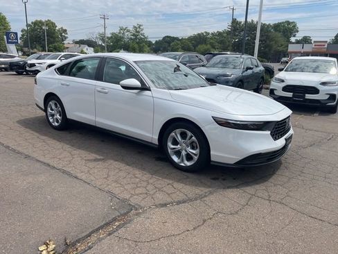 Used 2024 Honda Accord LX image 25