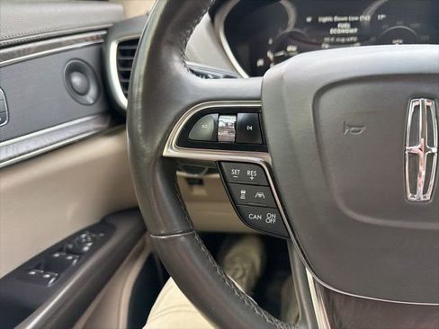 Used 2019 Lincoln Nautilus Reserve image 50