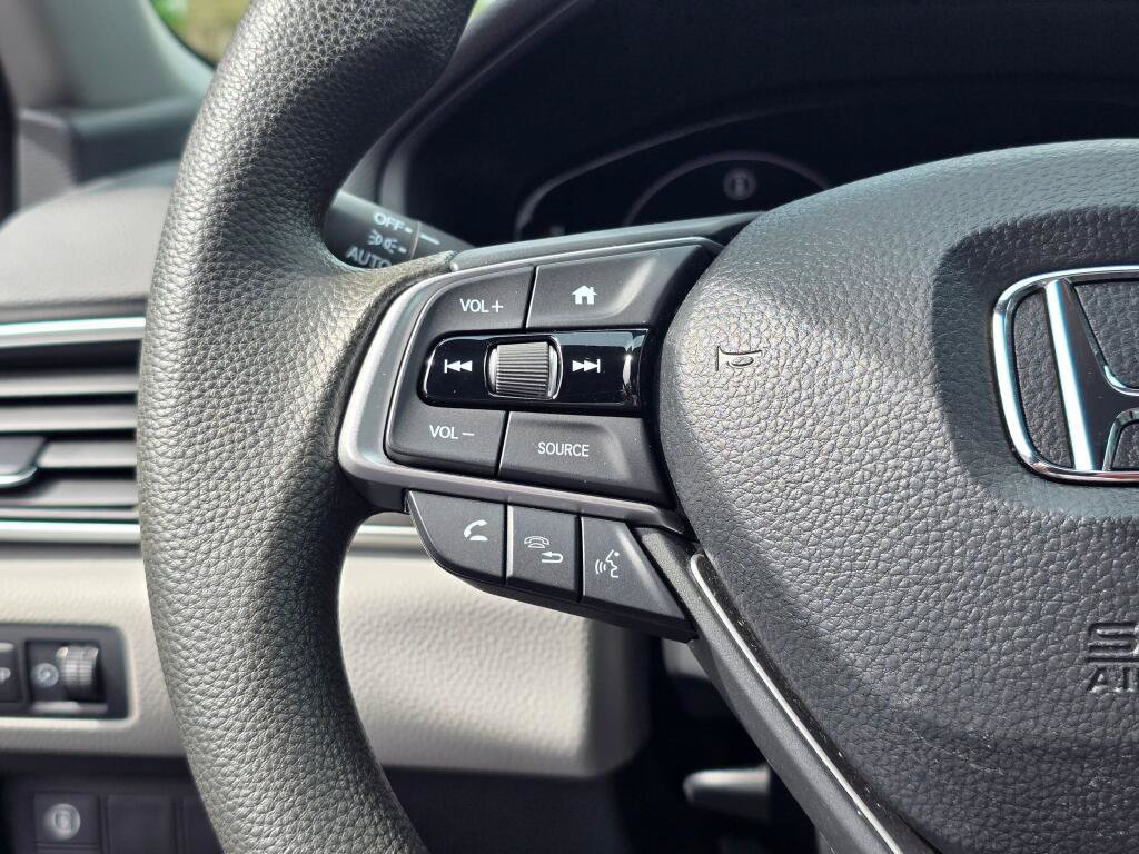 Used 2020 Honda Accord LX image 19