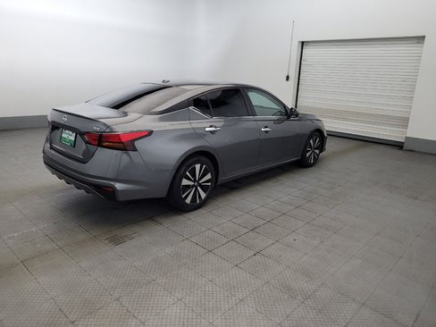 Used 2022 Nissan Altima 2.5 SV FWD image 10