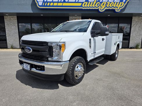 Used 2017 Ford F350 XL w/ Power Equipment Group AWD/4WD image 14