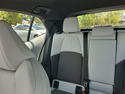 Used 2025 Toyota Corolla XSE FWD image 20
