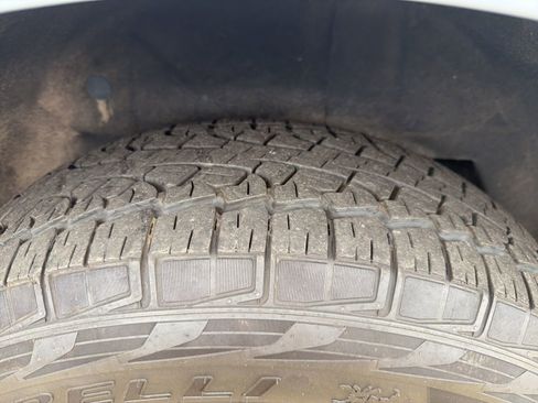 Used 2025 Ford Expedition Active AWD/4WD image 11