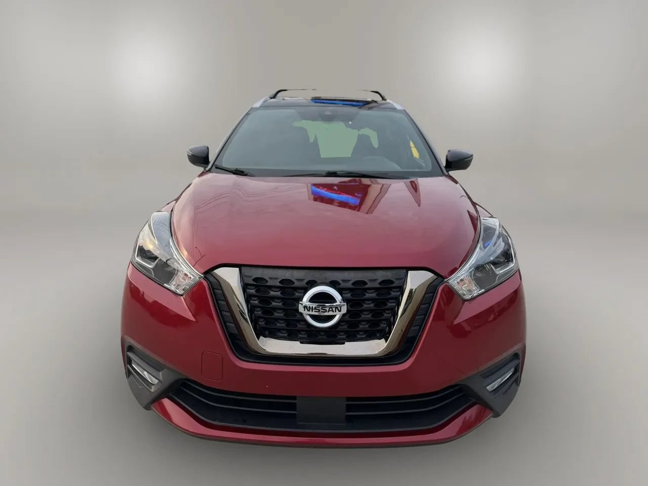 Used 2020 Nissan Kicks SR w/ SR Premium Package FWD image 2