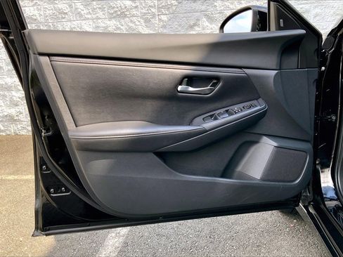 Certified 2023 Nissan Sentra SV image 25