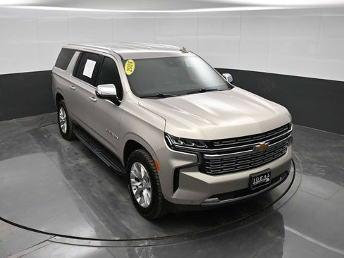 Used 2024 Chevrolet Suburban Premier image 24