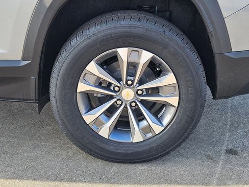 New 2026 Chevrolet Equinox LT image 10