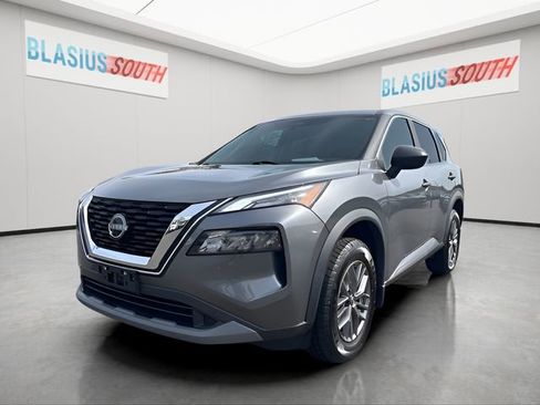Used 2023 Nissan Rogue S AWD/4WD image 7