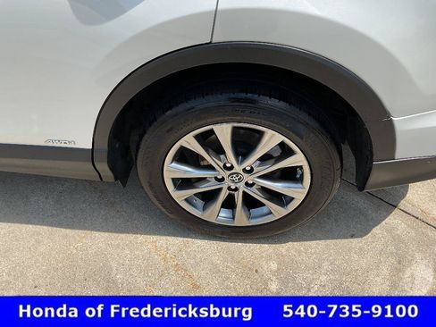 Used 2017 Toyota RAV4 Limited w/ Advanced Technology Package AWD/4WD image 11