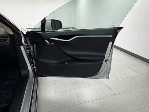 Used 2013 Tesla Model S image 13