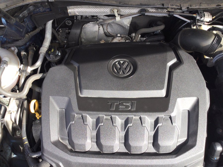 Used 2018 Volkswagen Tiguan SEL AWD/4WD image 49