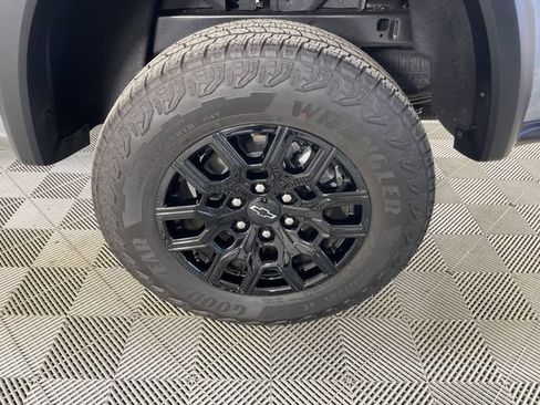 Certified 2026 Chevrolet Colorado Trail Boss AWD/4WD image 12